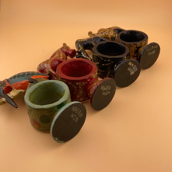 Four Vintage Wooden Animal Shaped Napkin Rings from India Circa 1970s - Picture 7 of 8